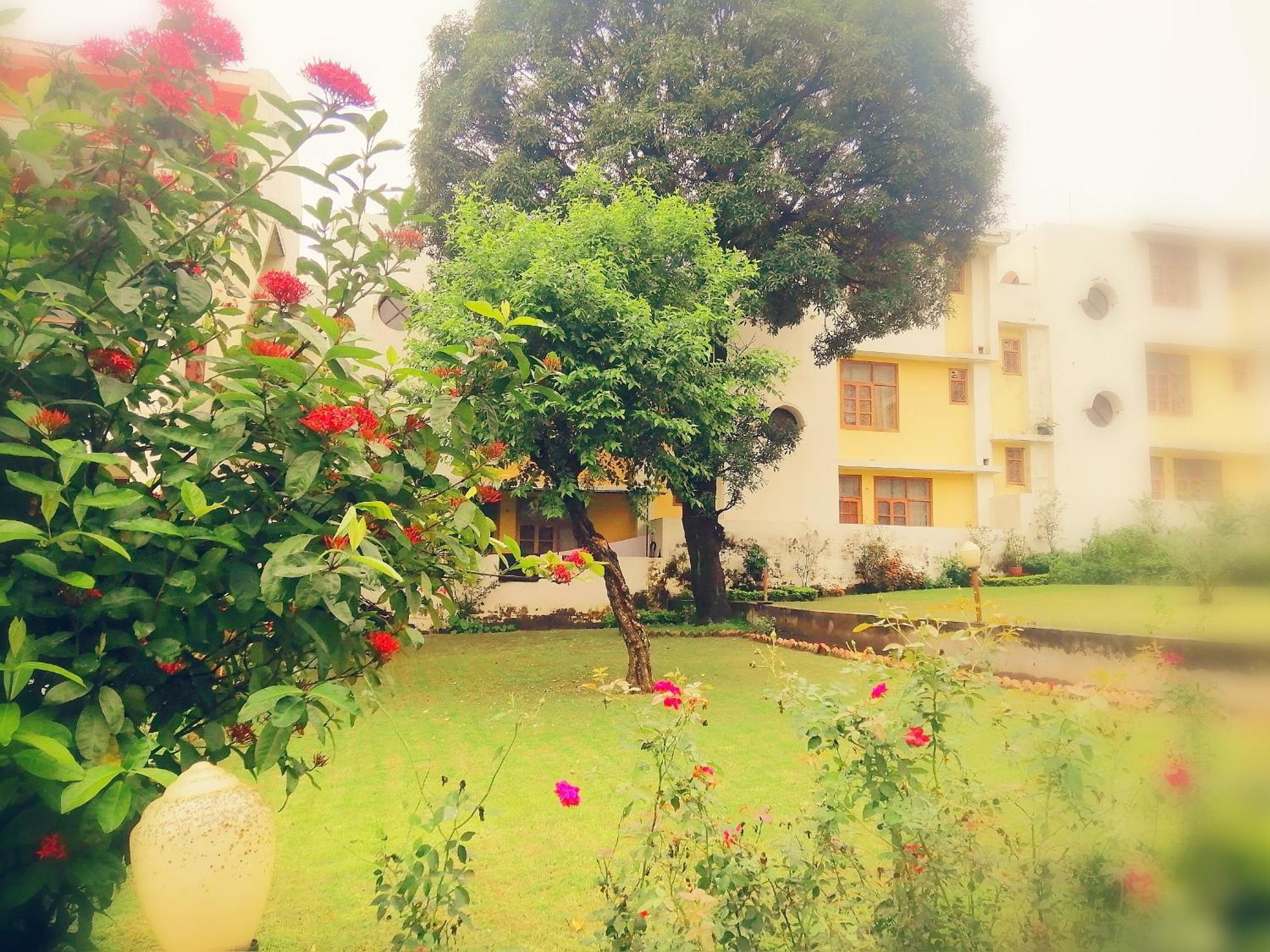 Ganga Vatika Boutique Hotel, רישיקש מראה חיצוני תמונה