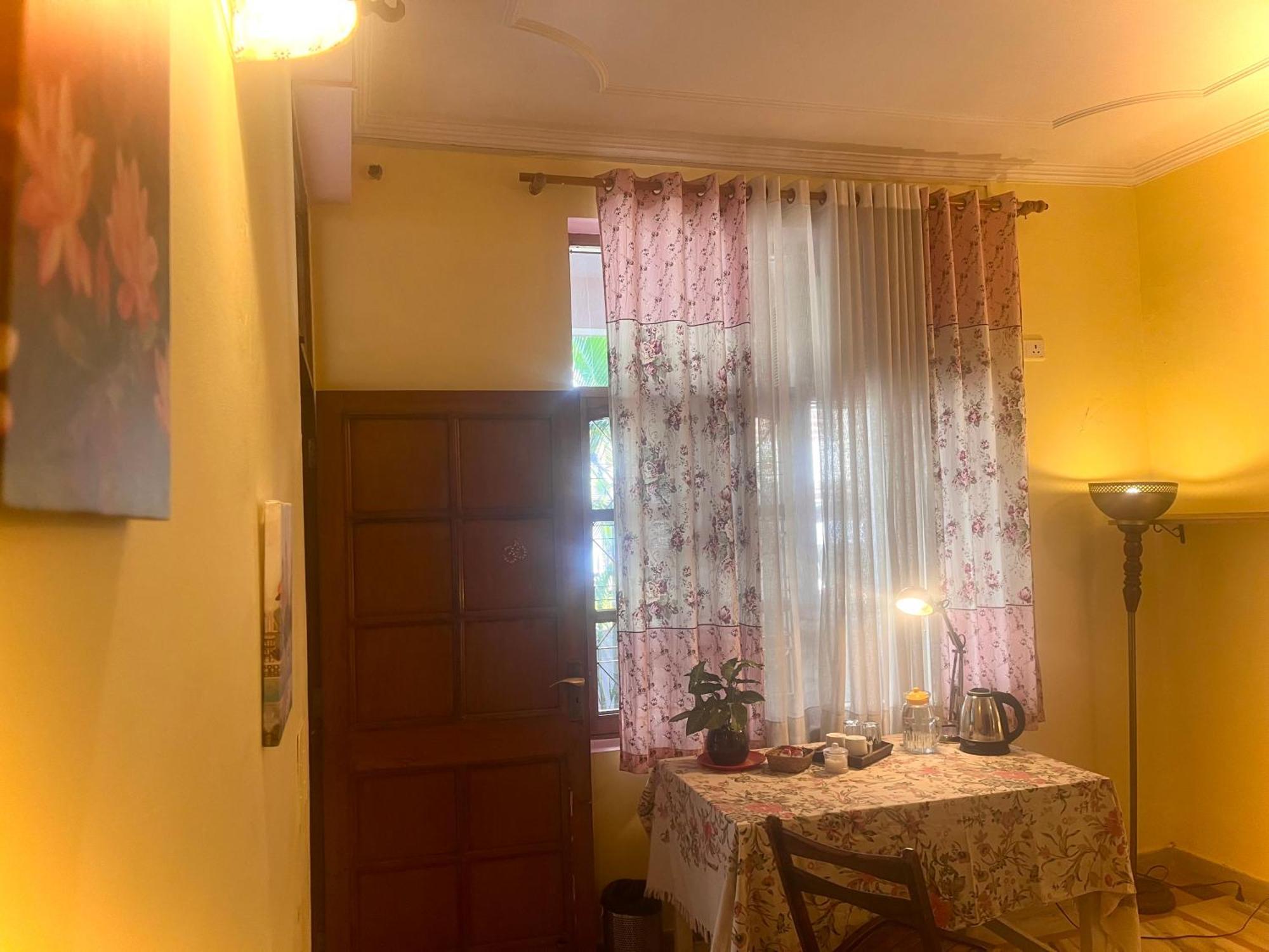 Ganga Vatika Boutique Hotel, רישיקש מראה חיצוני תמונה