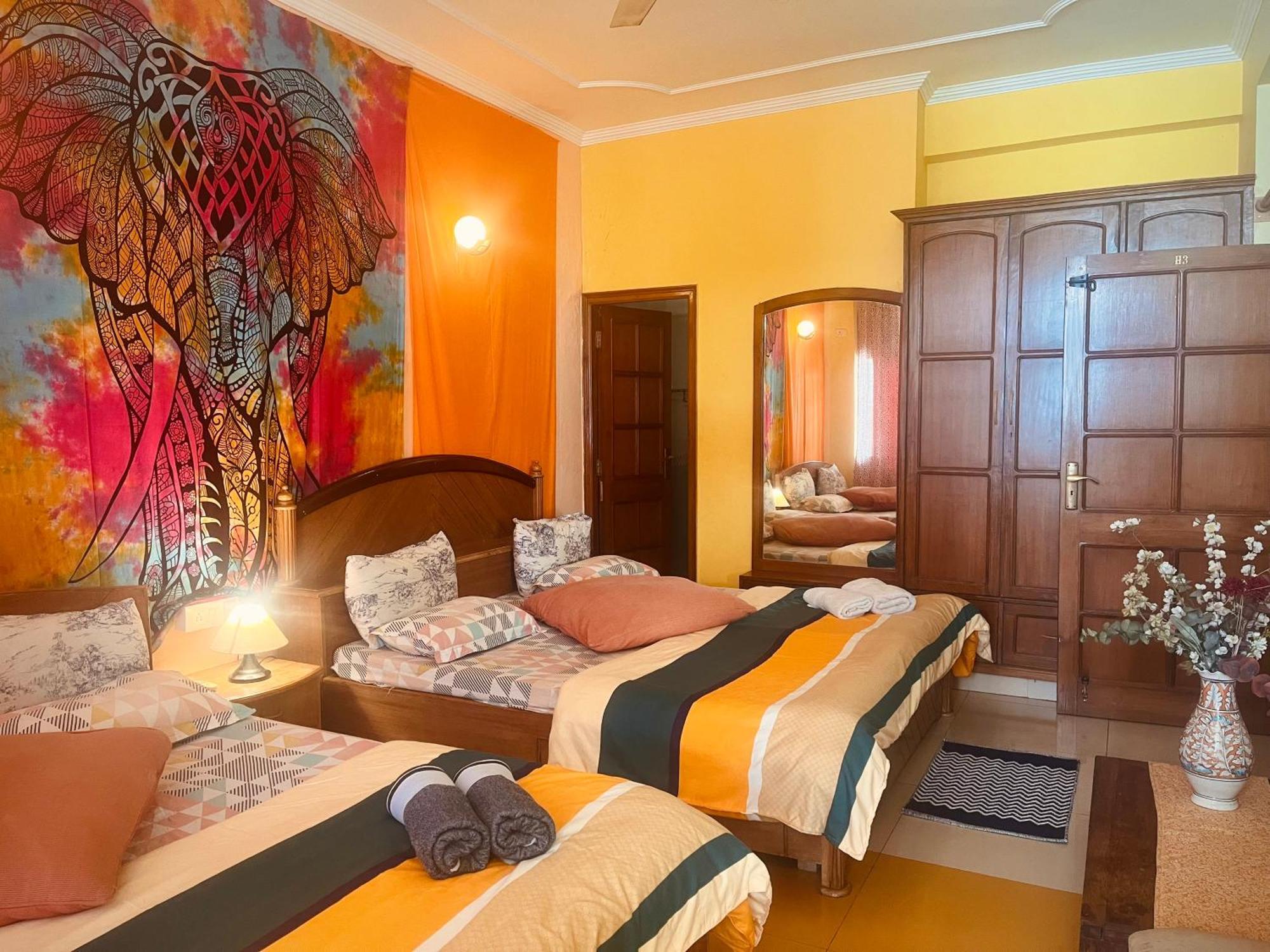 Ganga Vatika Boutique Hotel, רישיקש מראה חיצוני תמונה