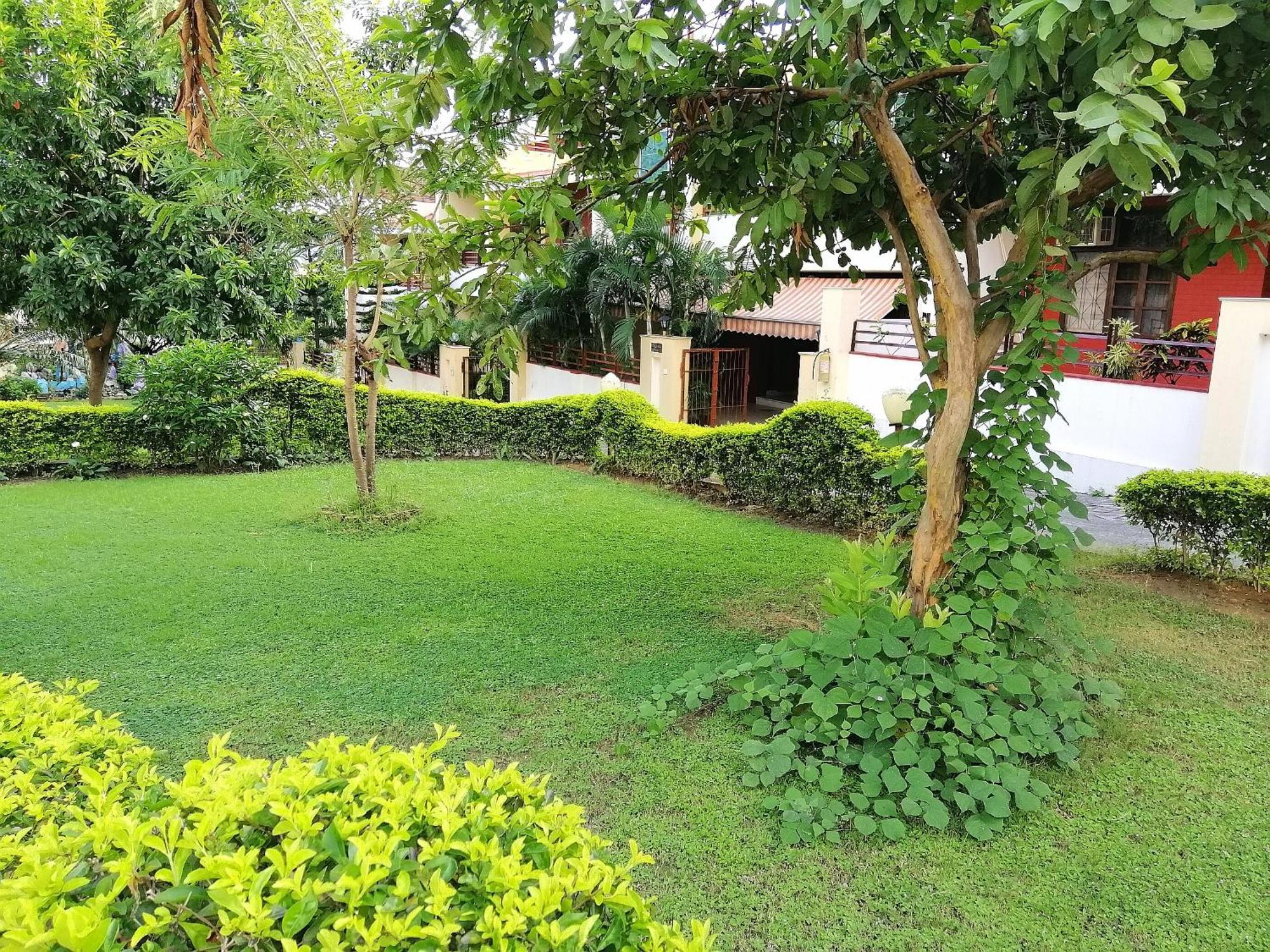 Ganga Vatika Boutique Hotel, רישיקש מראה חיצוני תמונה